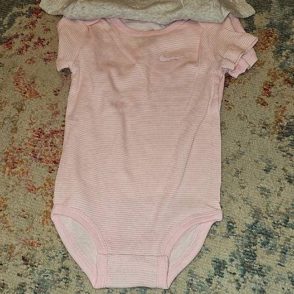Nike Kids Gray and Pink Body Suit Set - Picture 2 of 3